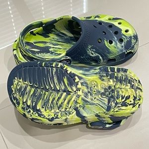 Kids Crocs Marbled Tie Dye